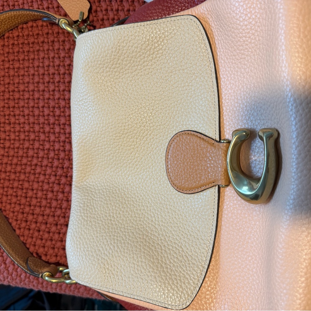 Coach Cream and Tan Shoulder Bag